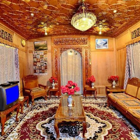 Готель Umbrella Group Of House Boat Срінагар Екстер'єр фото